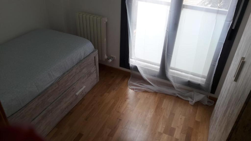 סרגוסה New, Cozy Apartment Plaza Del Pilar-Fuenclara חדר תמונה